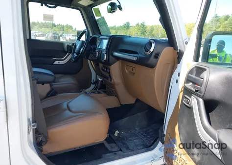 2017 Jeep Wrangler Unlimited Sahara 4X4 из США, поврежденный, VIN 1C4BJWEG3HL517219